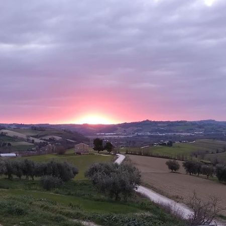 Apartamento Casal Del Sole - Il Gelso Montefelcino Exterior foto